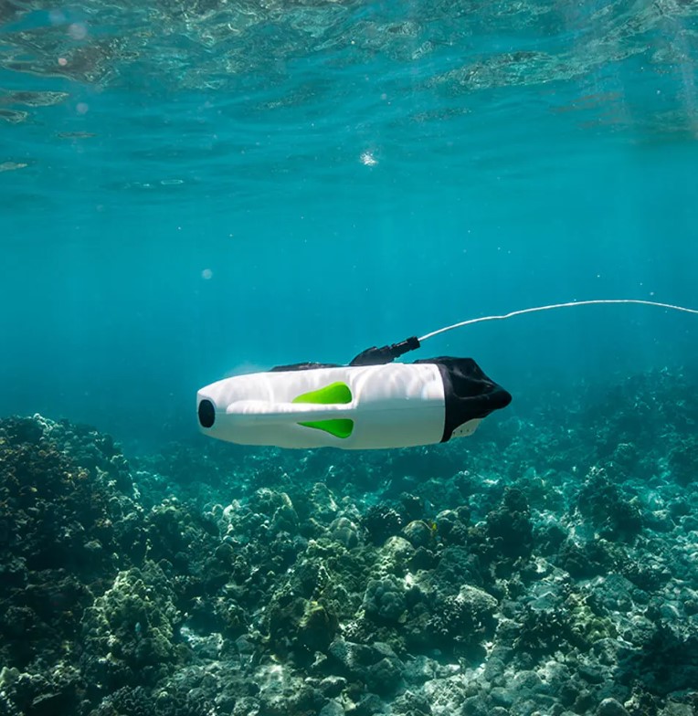 Camoro Mini Professional 4K Un - Underwater Camera のレビューと価格