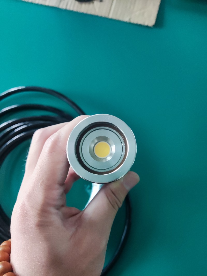Underwater Waterproof Light, F - Underwater Camera のレビューと価格